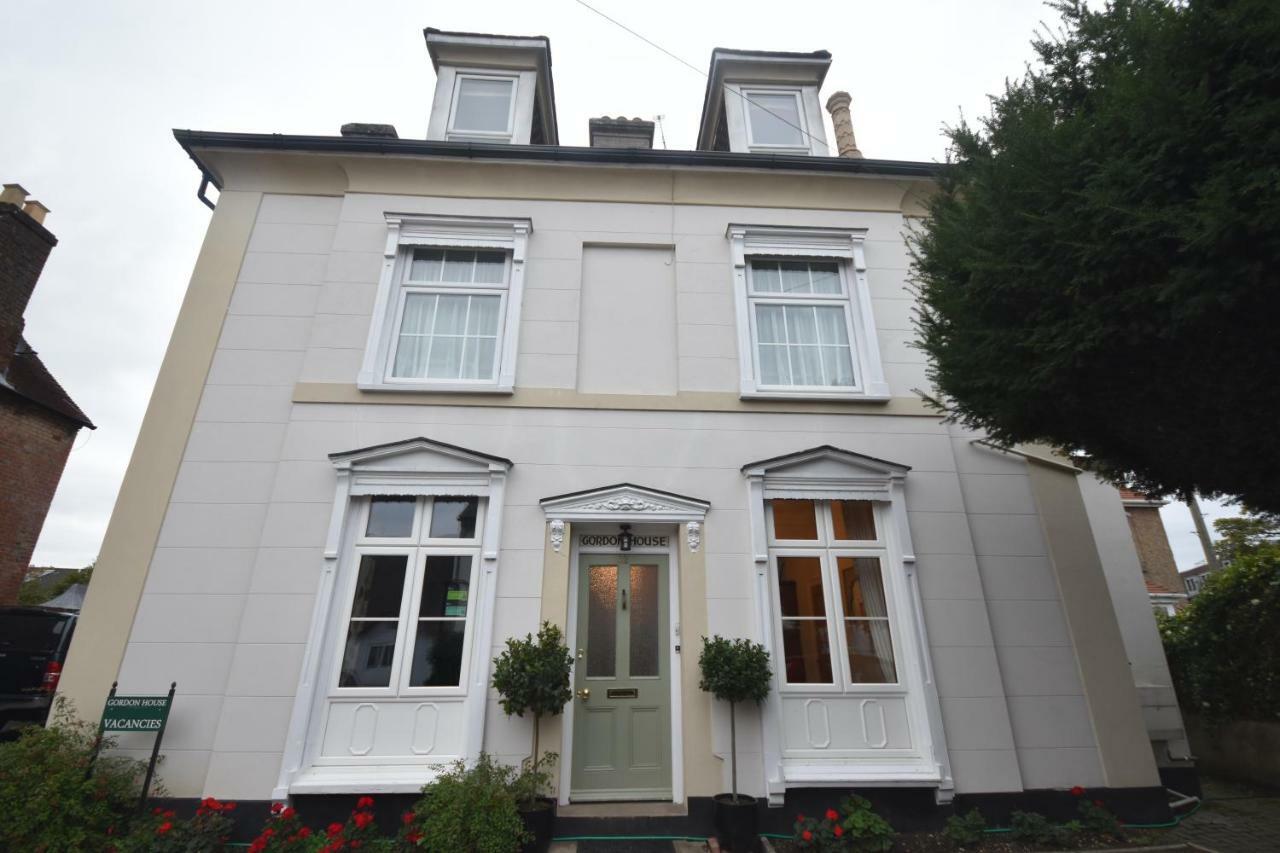 Gordon House 3* Wimborne Minster